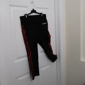 Bebe Sport Mocha Animal Print Capri Leggings Size Large